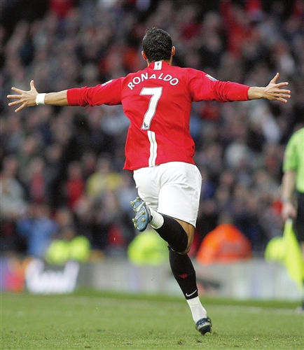 迈阿密国际vs蒙特利尔首发：梅西、苏亚雷斯领衔，阿尔巴出战.